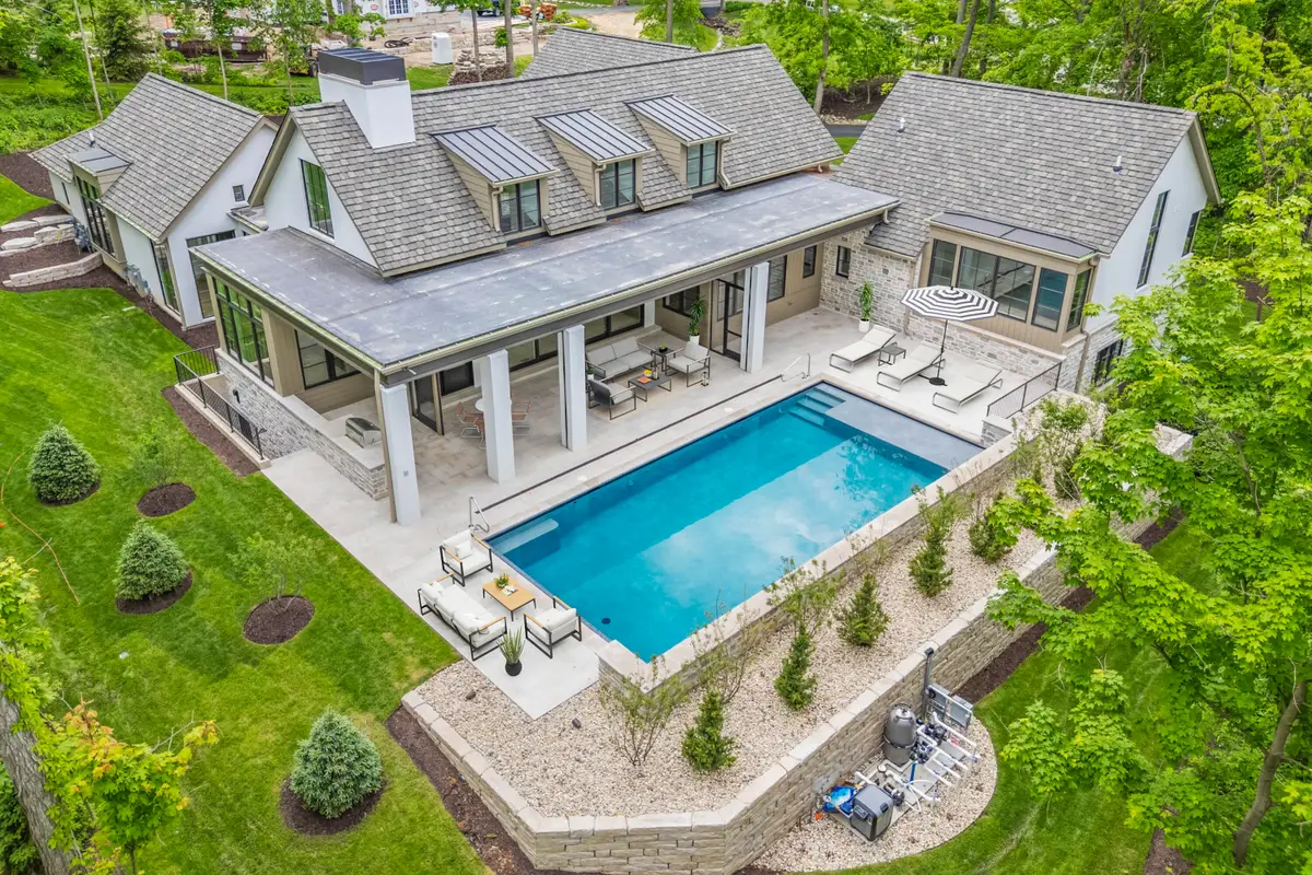 1572 N Creekside Ln, Linn, WI 53147 - Image #1