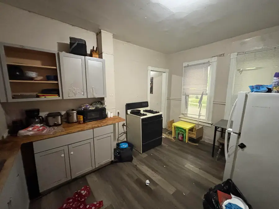 2432 W Concordia Ave, Milwaukee, WI 53206 - Image #3