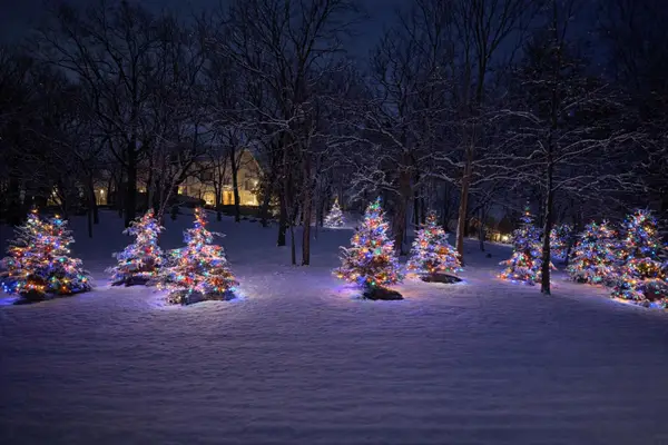 205 Kummrow Ct, Wales, WI 53183