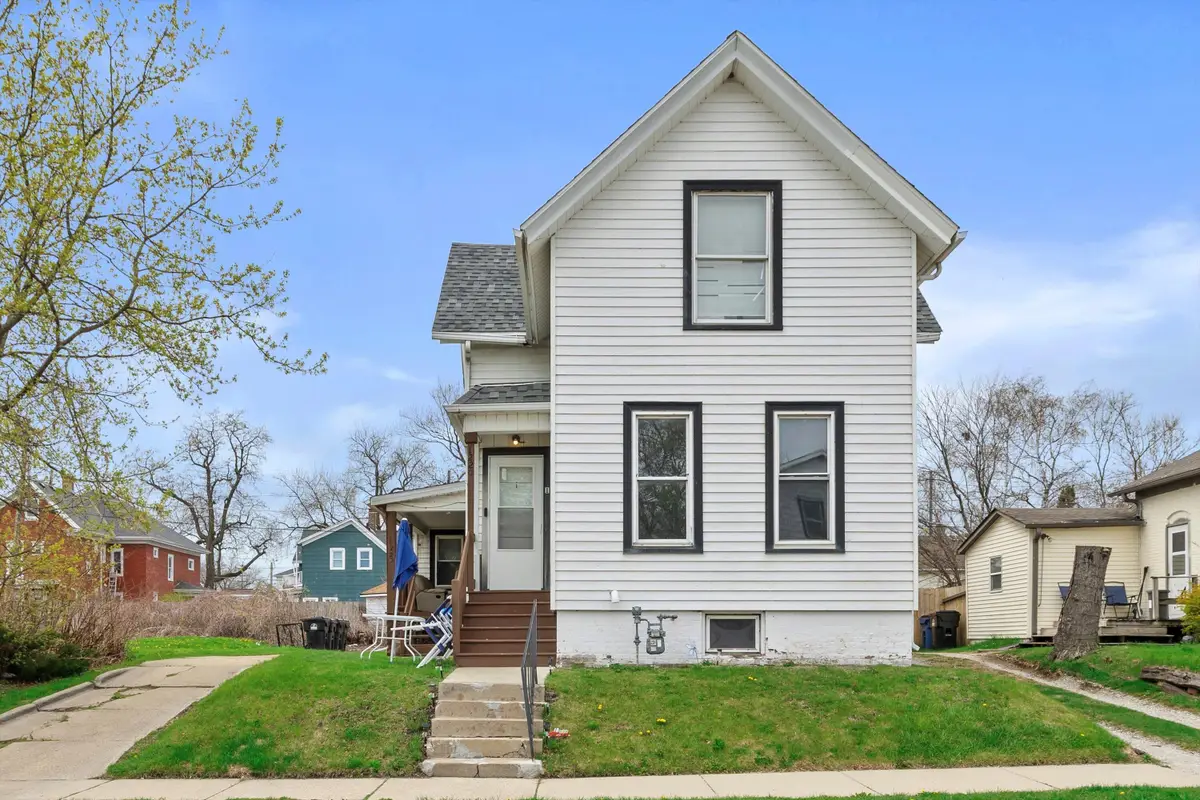 1220 N Wisconsin St, Racine, WI 53402 - Image #1
