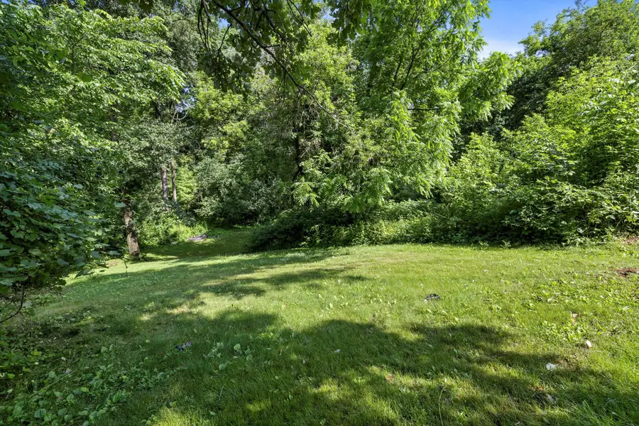 8020 Ridgeway Dr, Burlington, WI 53105 - Image #3