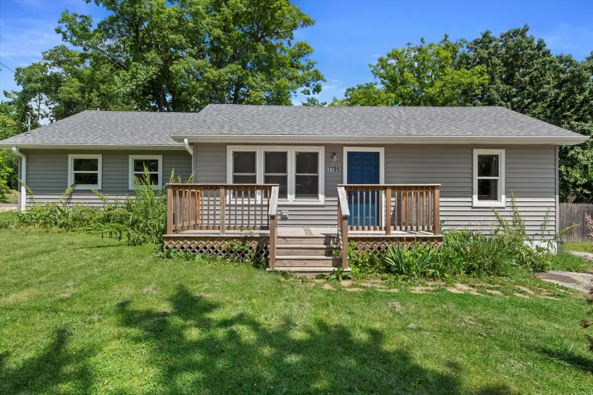 7705 241st Ave, Paddock Lake, WI 53168 - Image #1