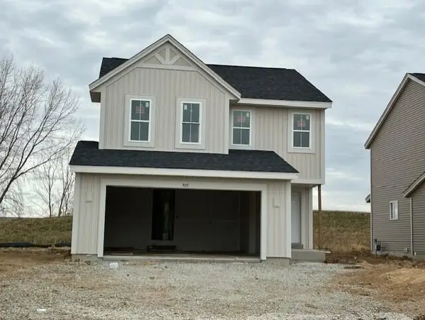 617 Belmont Dr, Watertown, WI 53094