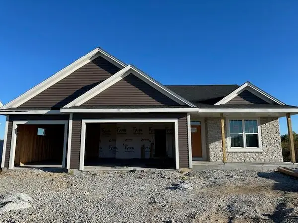 500 Midge St, Johnson Creek, WI 53038