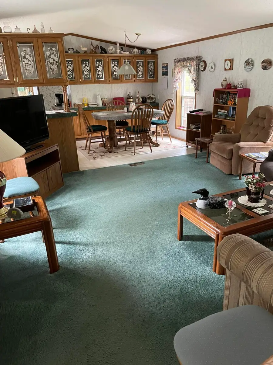 W13924 Lewis Ln, Silver Cliff, WI 54104 - Image #3