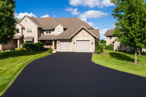 642 Eagleton Dr, Geneva, WI 53147