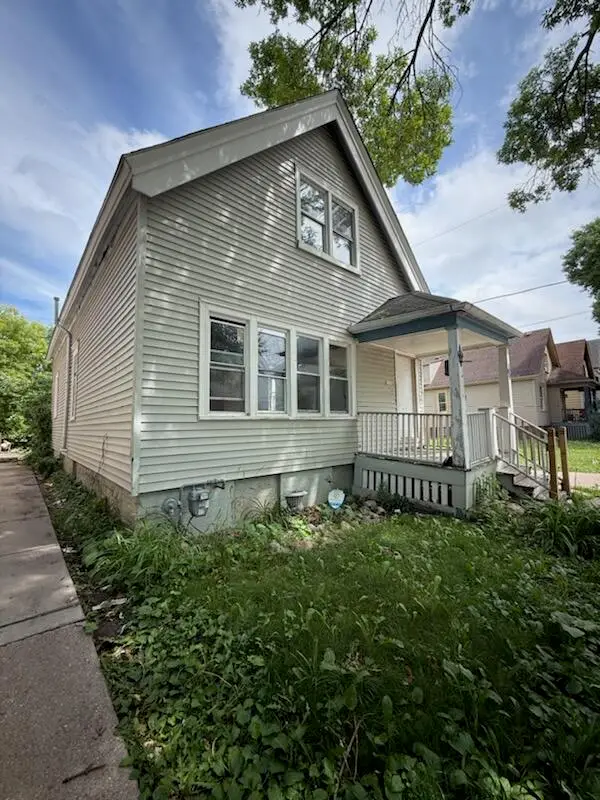 2564 N 17th St, Milwaukee, WI 53206 - Image #1
