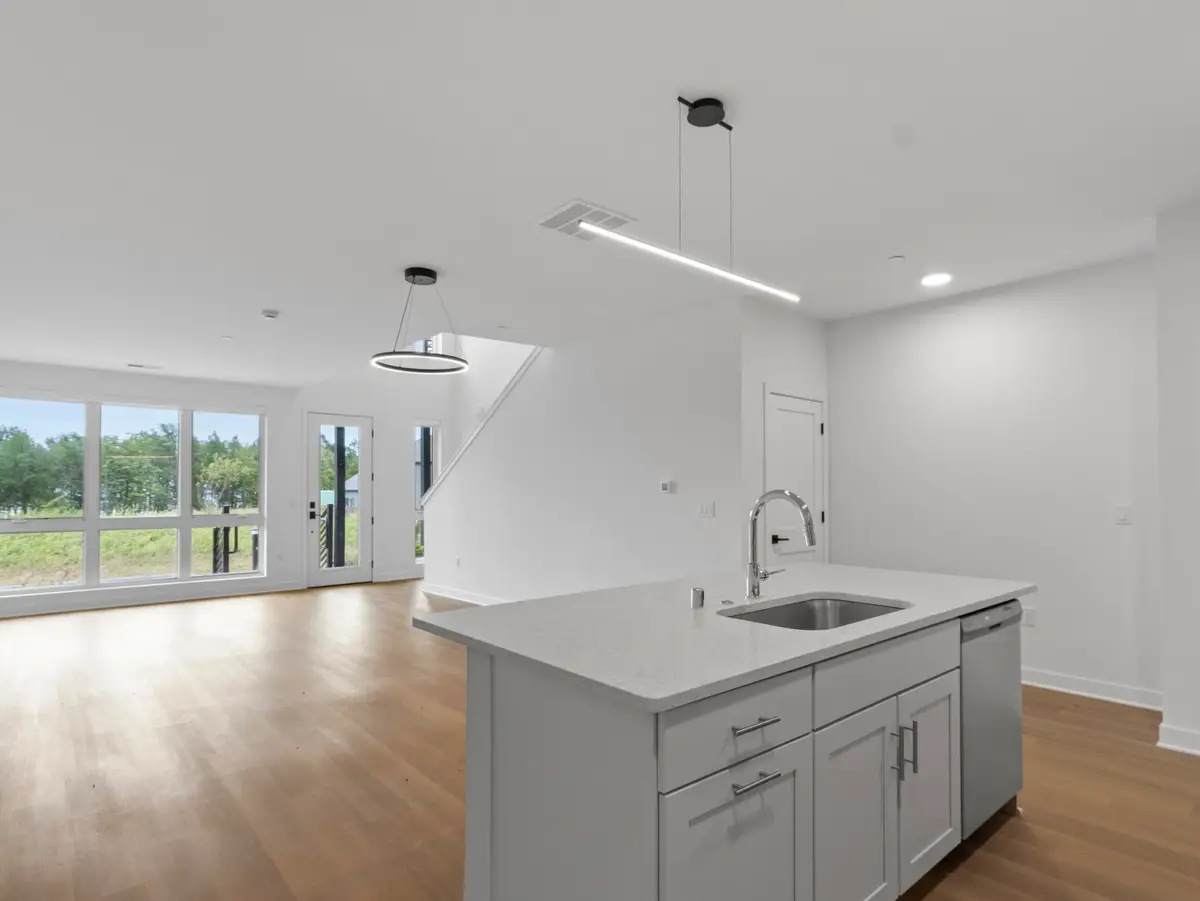 9378 S Alder Pl, Oak Creek, WI 53154 - Image #1