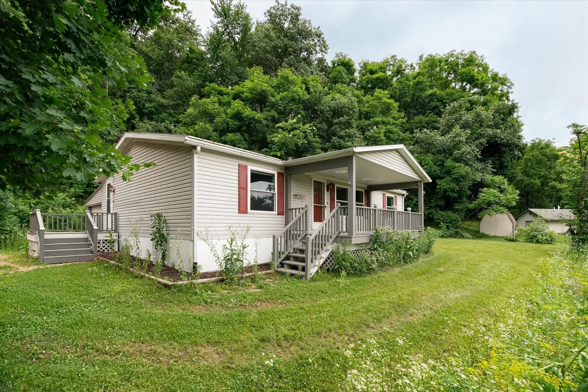 S6205 Sidie Hollow Rd, Jefferson, WI 54665 - Image #1