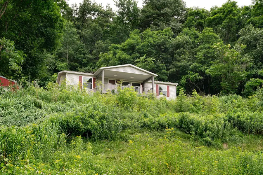 S6205 Sidie Hollow Rd, Jefferson, WI 54665 - Image #2