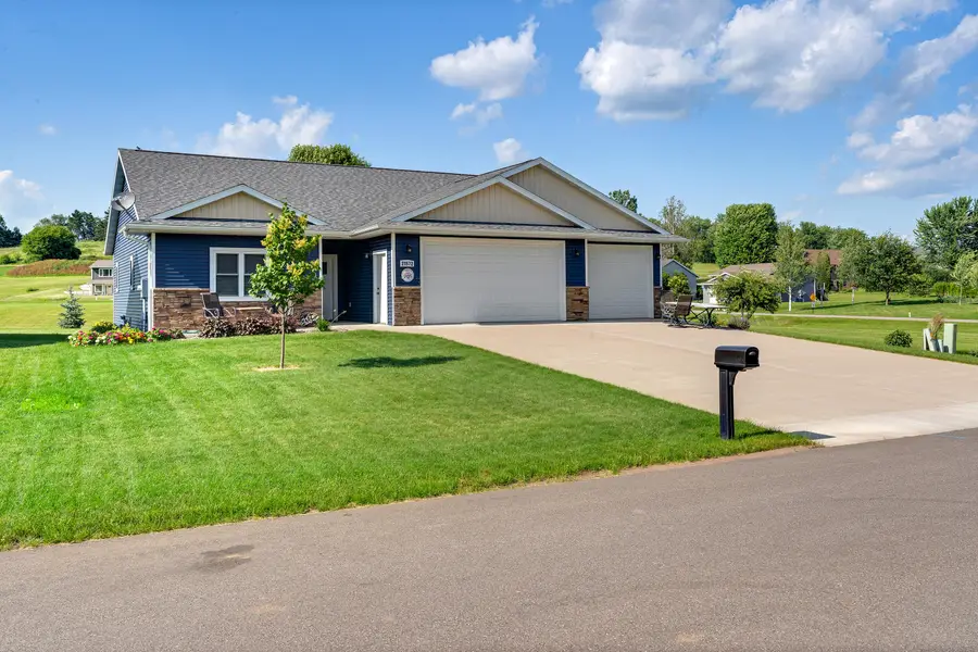 21572 Somerset Downs Ln, Galesville, WI 54630 - Image #2