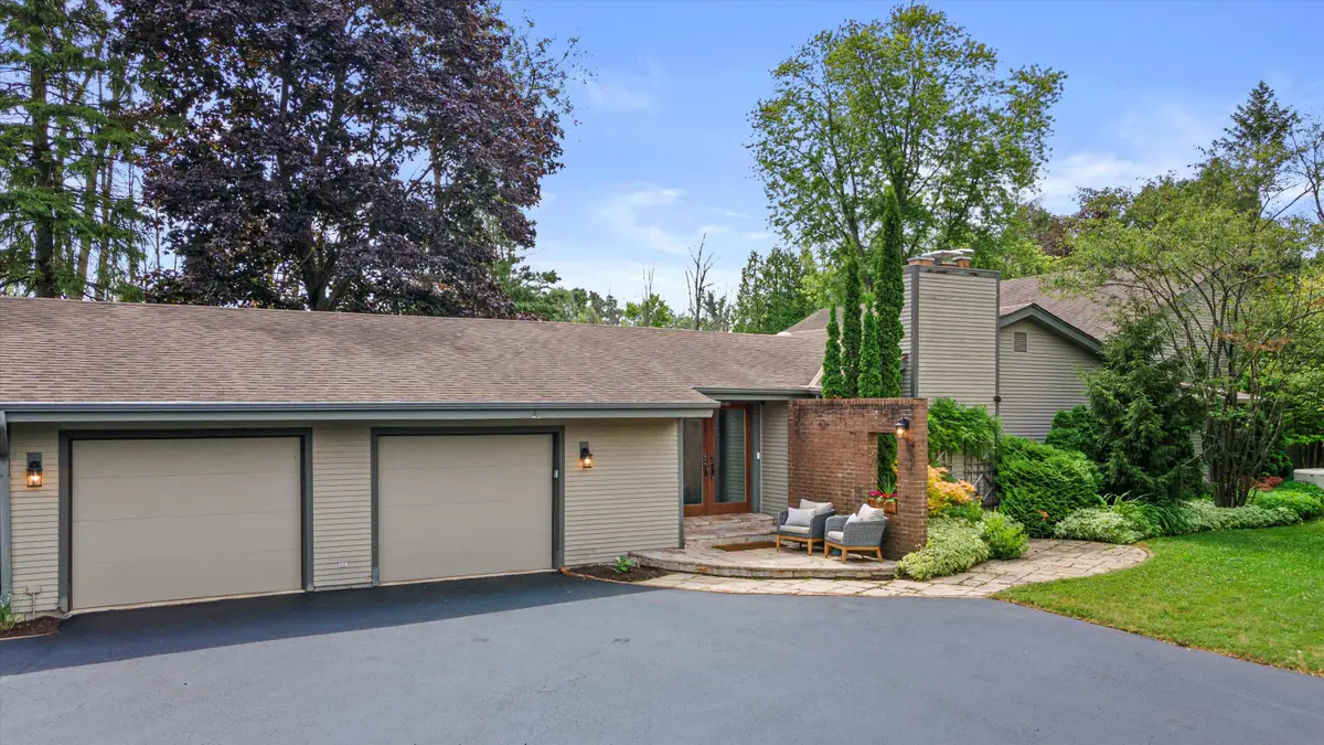 1465 W County Line Rd, River Hills, WI 53217 - Image #1