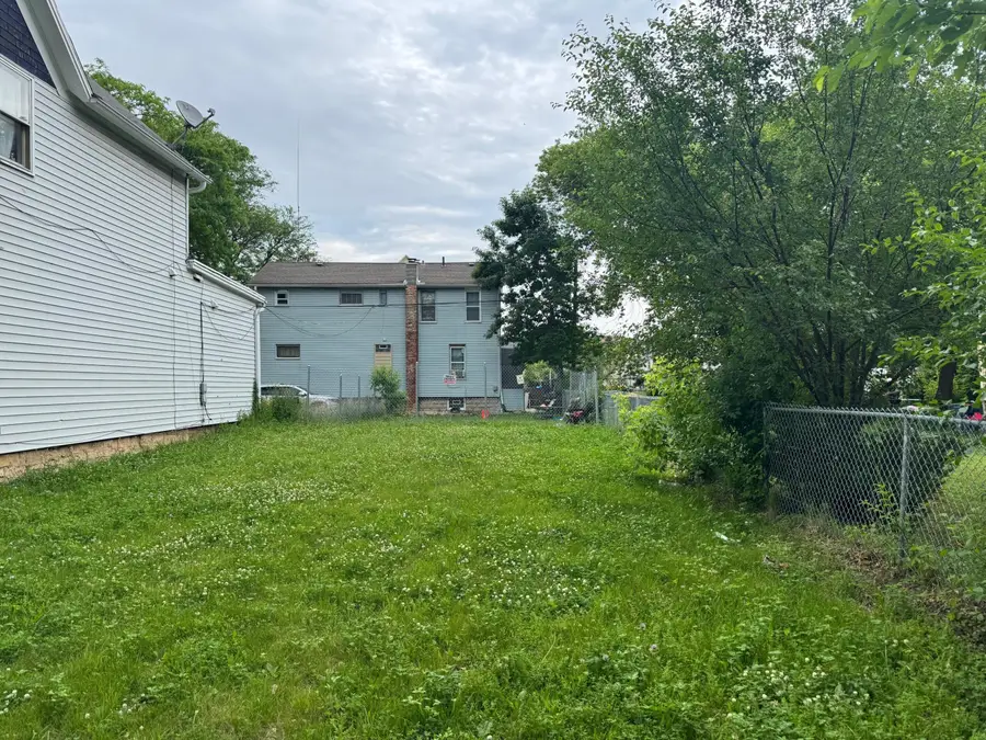 234 N 36th St, Milwaukee, WI 53208 - Image #2