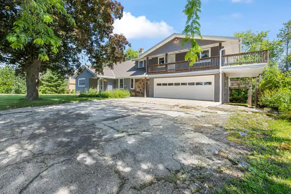 W1225 Floral Park Ln, Osceola, WI 53010