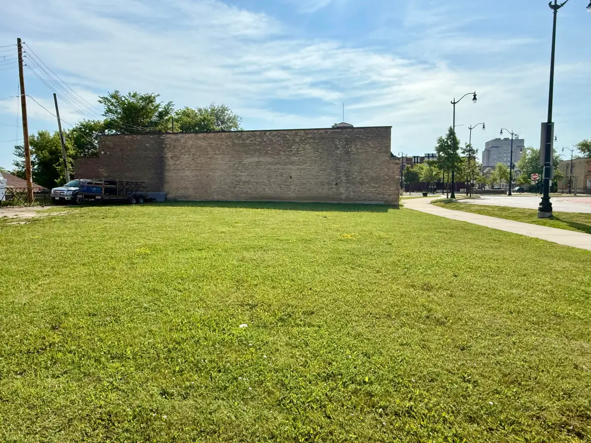 716 6th St, Racine, WI 53403 - Image #1