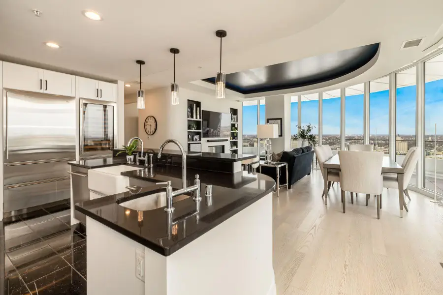 1141 N Martin L King Jr Dr, Milwaukee, WI 53203 - Image #2