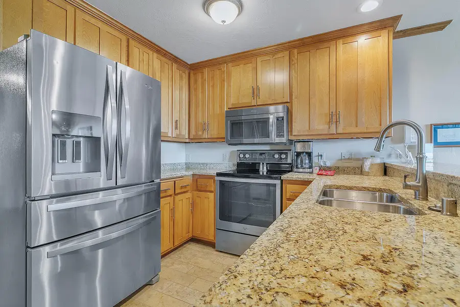 101 Osthoff Ave, Elkhart Lake, WI 53020 - Image #3