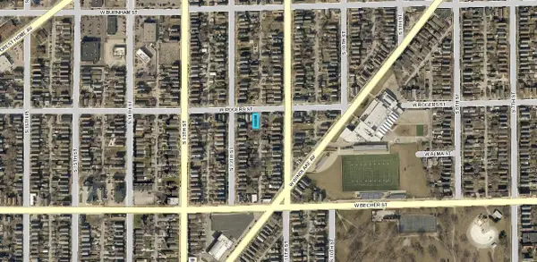 1123 W Rogers St, Milwaukee, WI 53204