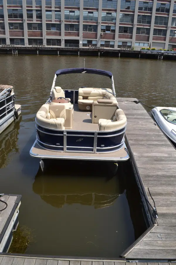 200 S Water St, Milwaukee, WI 53204