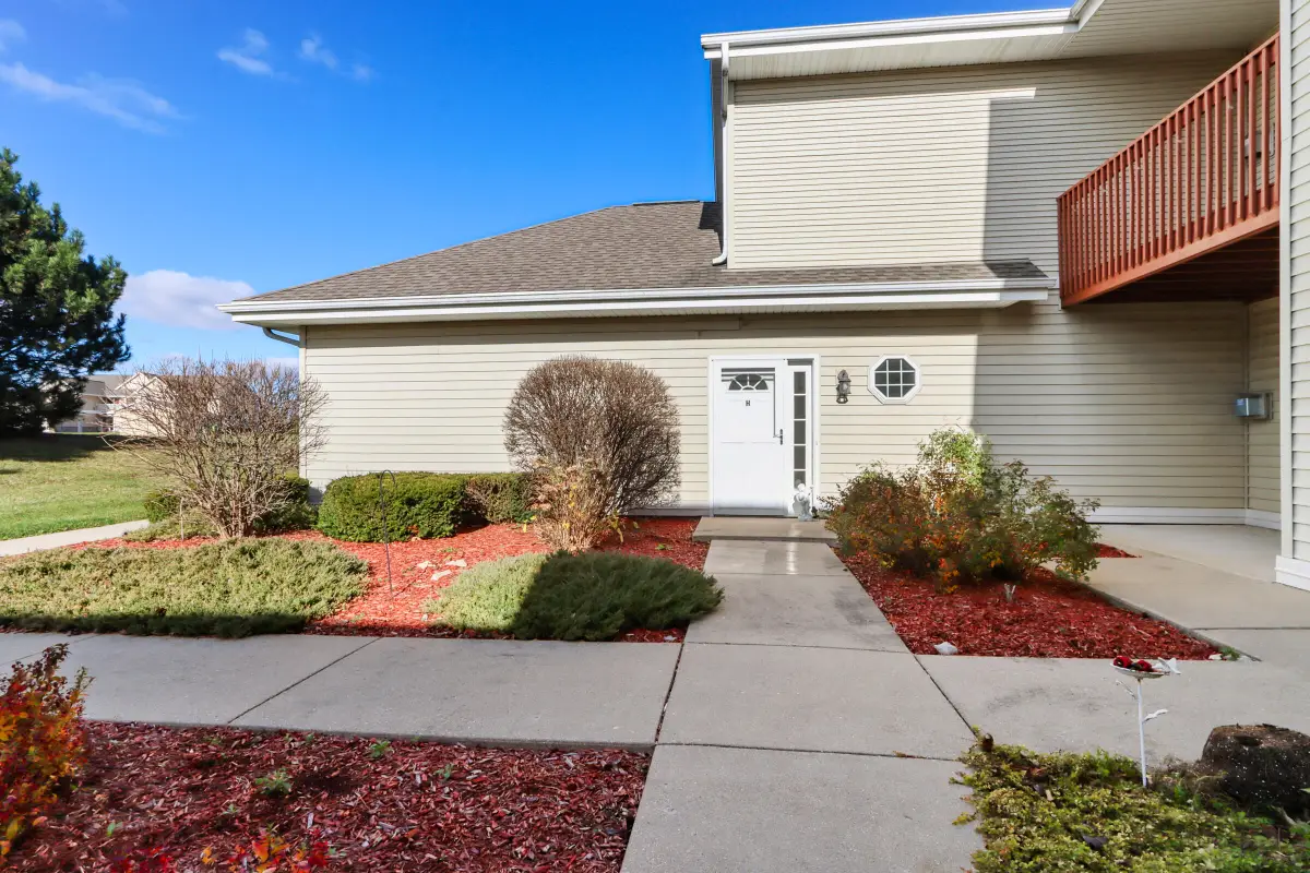 434 Betzer Rd, Delavan, WI 53115 - Image #1