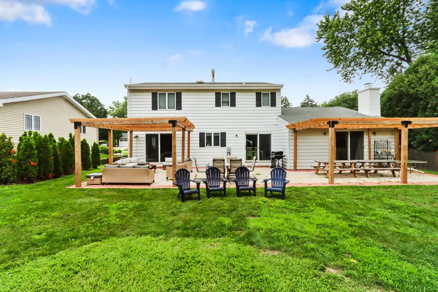 1800 Miller Rd, Lake Geneva, WI 53147 - Image #2