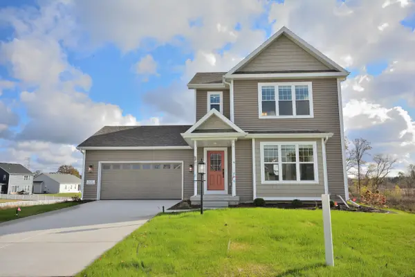 W199N5310 Ponderosa Ct, Menomonee Falls, WI 53051