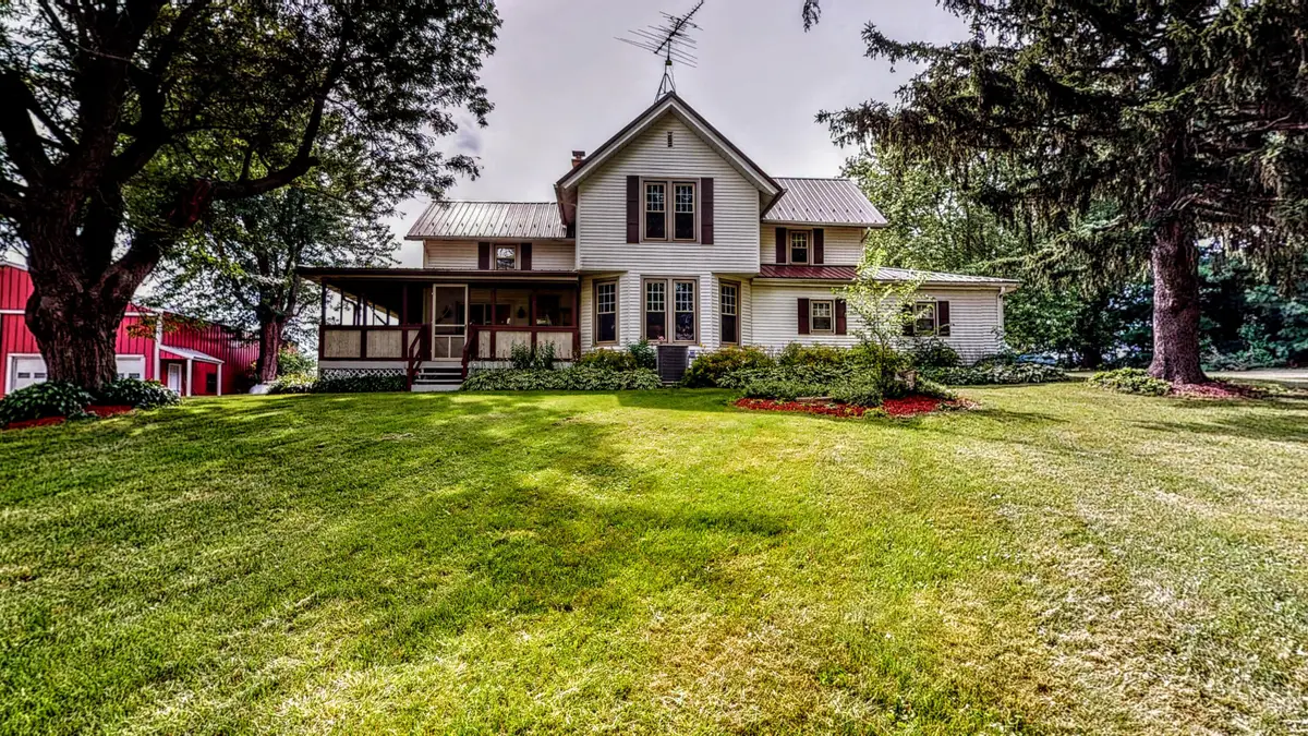 N7295 Manske Rd, Milford, WI 53551 - Image #1