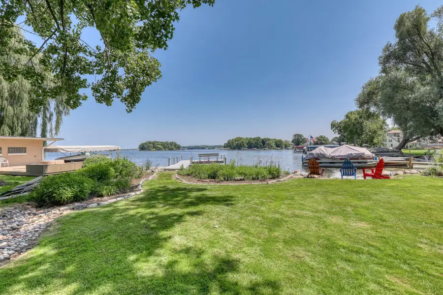 W278N2920 Oak St, Pewaukee, WI 53072 - Image #2