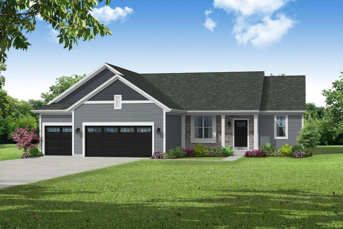 596 Twin Creeks Dr, Dousman, WI 53118 - Image #1