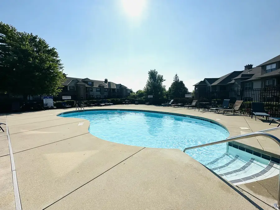 3053 W Drexel Ave, Franklin, WI 53132 - Image #3