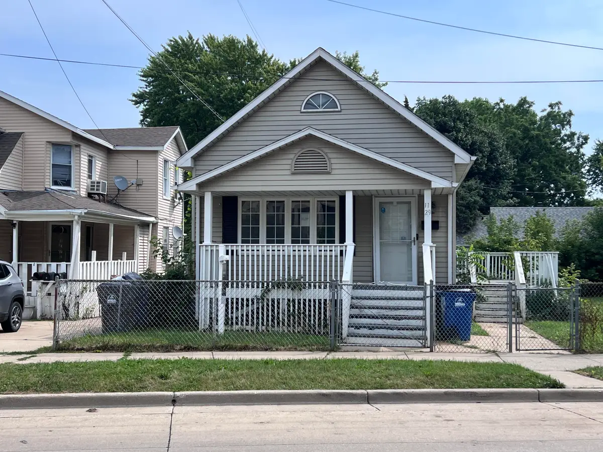 1129 Dr Martin Luther King Dr, Racine, WI 53404 - Image #1