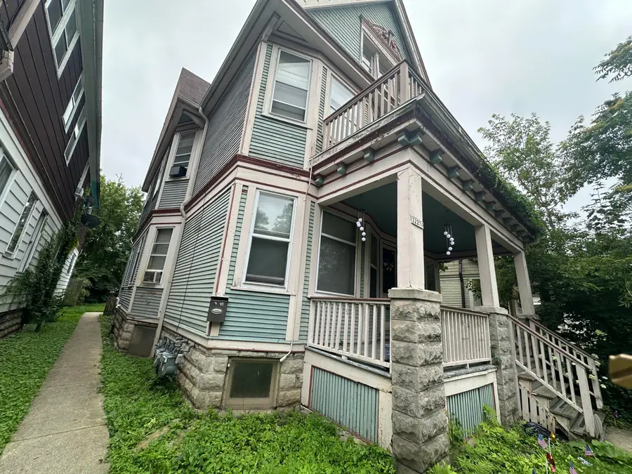 3225 W Mckinley Blvd, Milwaukee, WI 53208 - Image #2