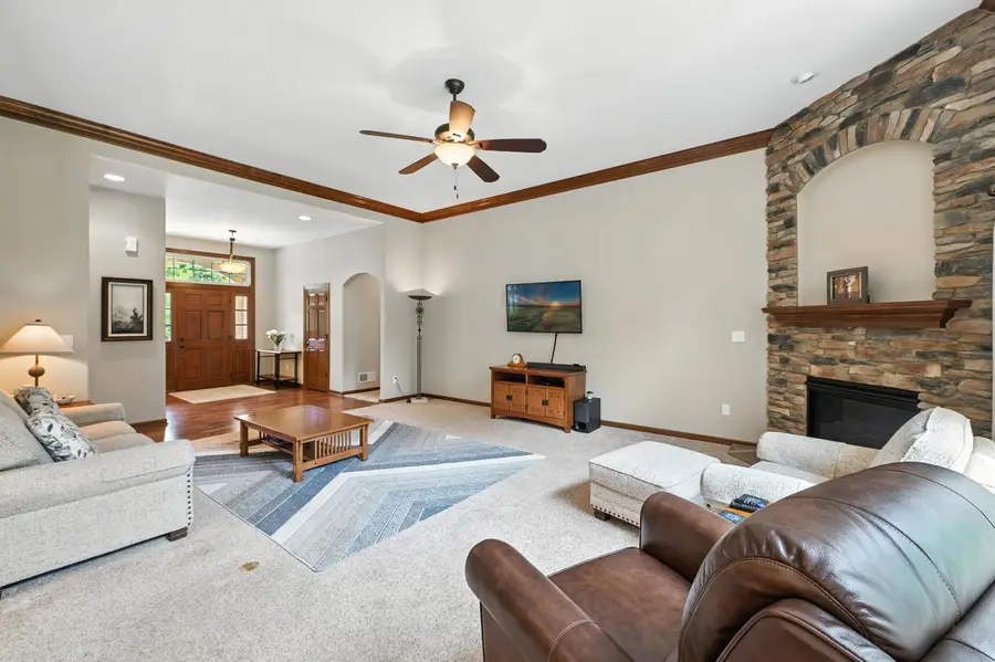 W238N7214 Michele Ln, Sussex, WI 53089 - Image #3