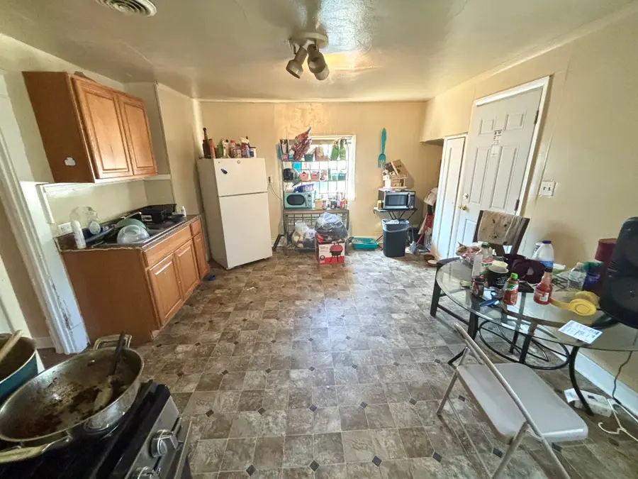 2555 N 16th St, Milwaukee, WI 53206 - Image #2