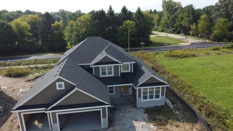 N48W21629 Martha Ln, Menomonee Falls, WI 53051 - Image #3