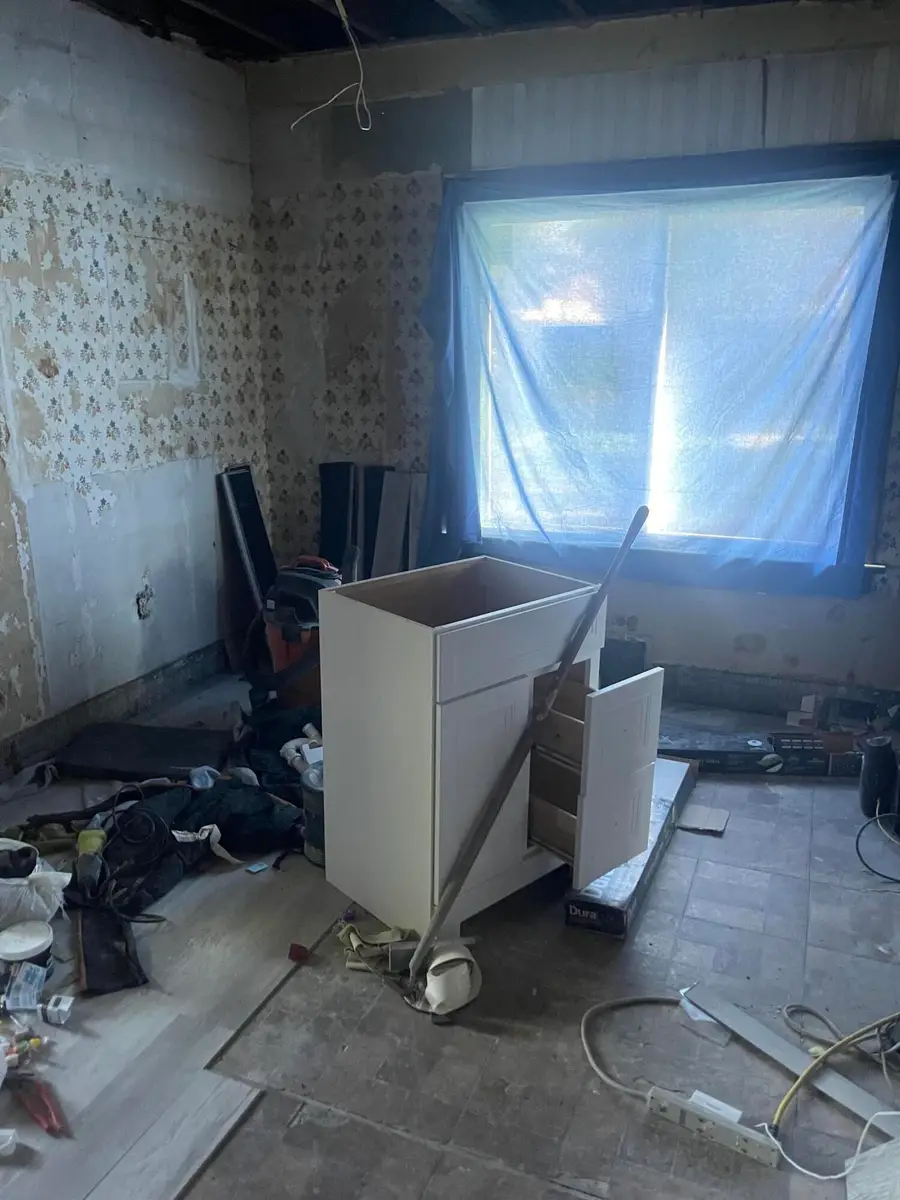 3252 N 17th St, Milwaukee, WI 53206 - Image #2