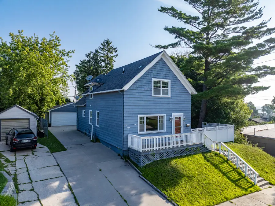 810 High Ave, Sheboygan, WI 53081 - Image #2