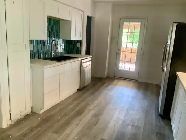 1744 Oregon St, Oshkosh, WI 54902