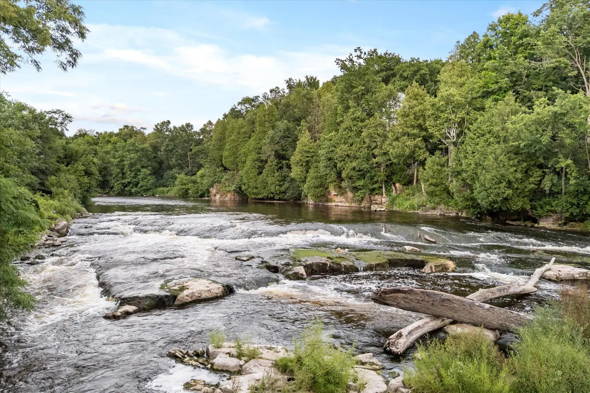 1895 16th Ave, Grafton, WI 53024 - Image #1