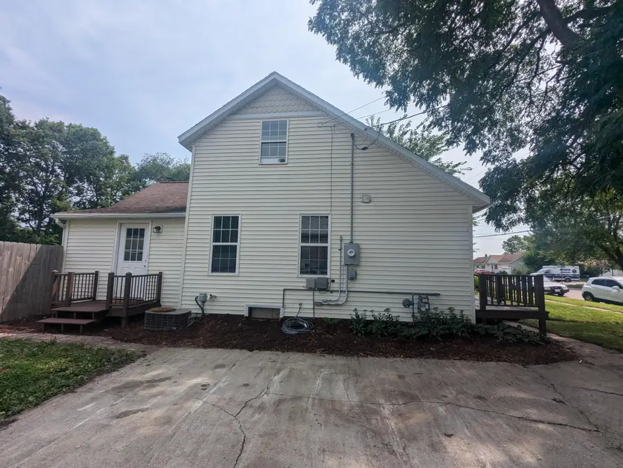 914 Walrath St, Sparta, WI 54656 - Image #2