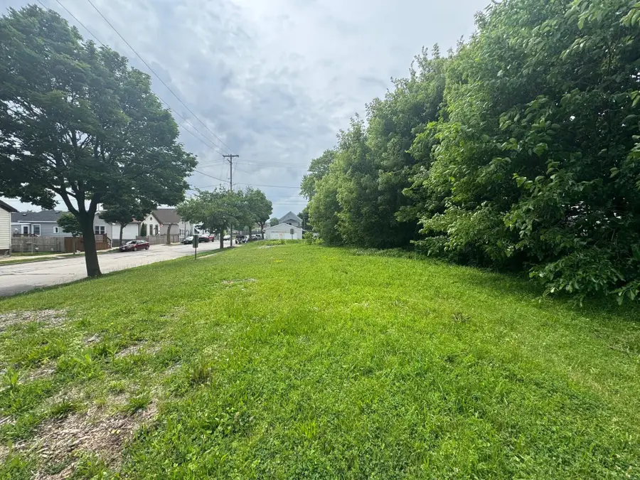 1747 S 3rd St, Milwaukee, WI 53204 - Image #2