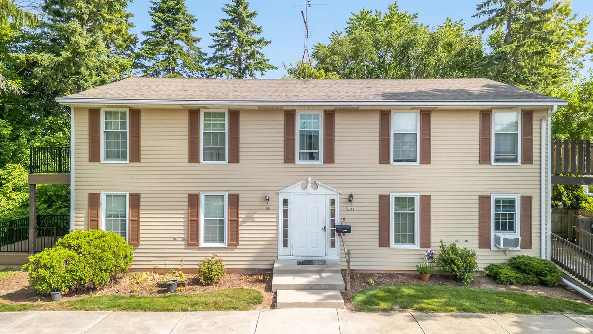 3914 Country Pl, Sheboygan, WI 53081 - Image #1