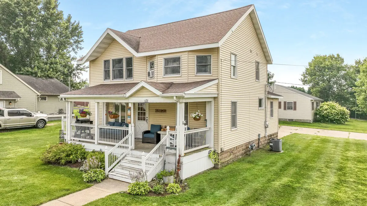 102 S Peterson Ave, Blair, WI 54616 - Image #1