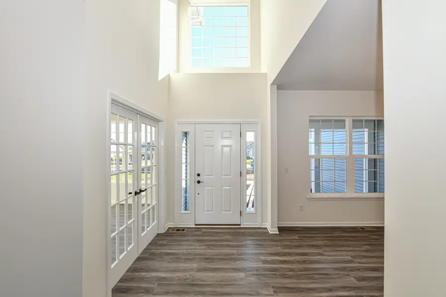 415 Kensington Ct, Williams Bay, WI 53191 - Image #2