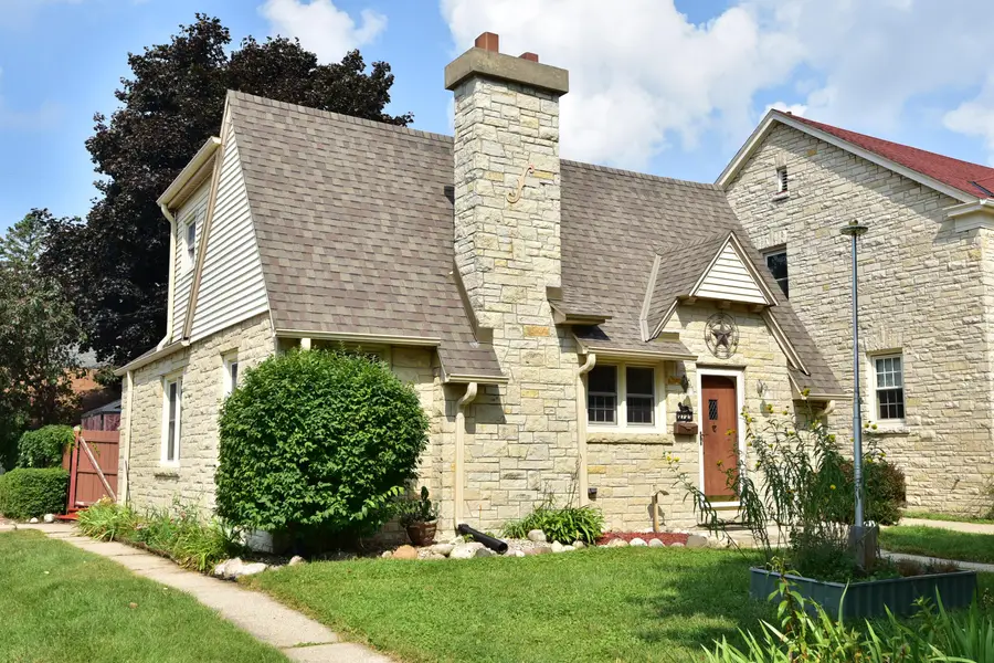 2721 N 72nd St, Milwaukee, WI 53210 - Image #2