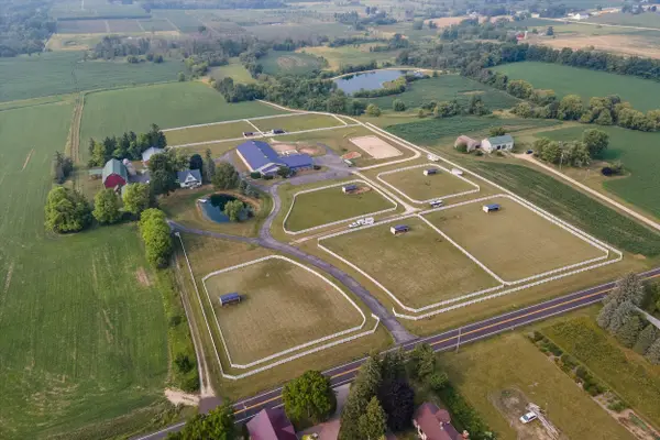 N136W21342 Bonniwell Rd, Germantown, WI 53076