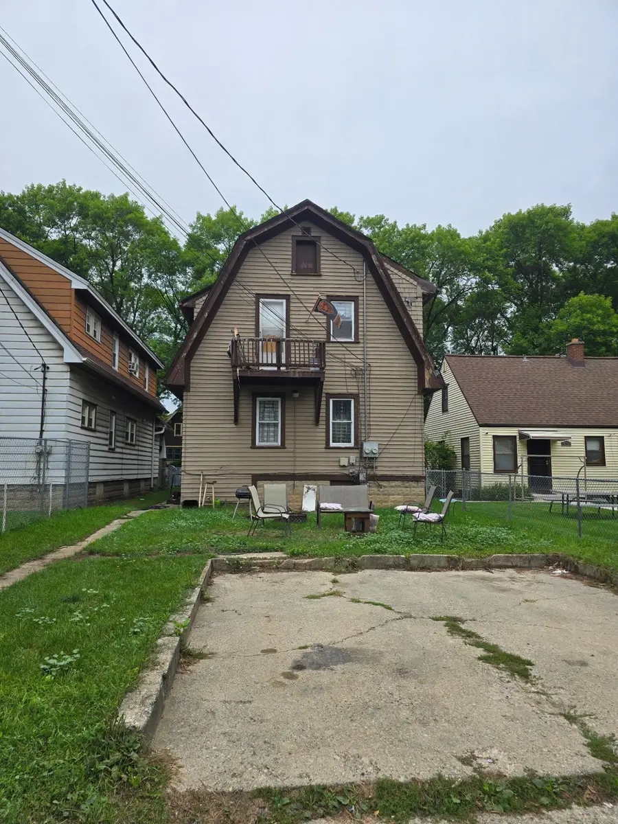 3746 N 38th St, Milwaukee, WI 53216 - Image #2