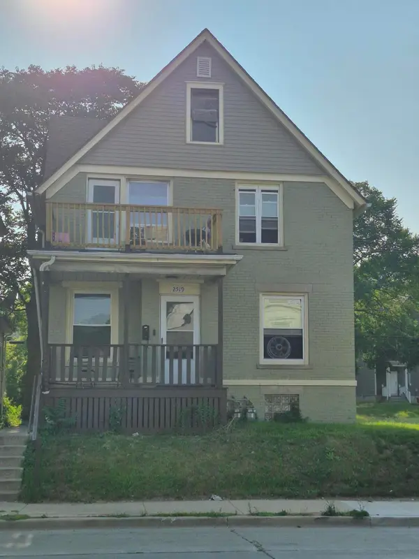 2519 N 35th St, Milwaukee, WI 53210