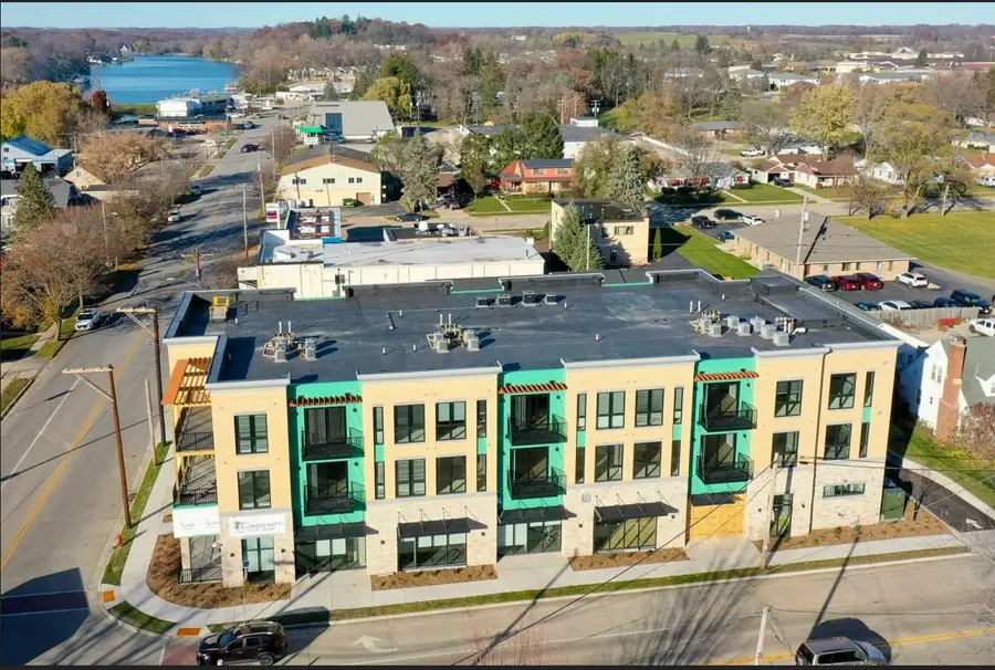 500 E Main St, Waterford, WI 53185 - Image #3