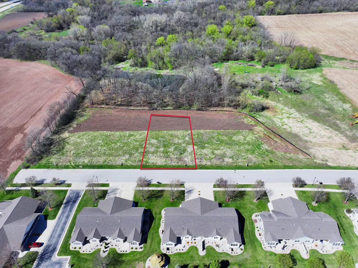 1373 Eastwind Ln, Fond Du Lac, WI 54937 - Image #1